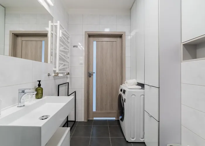 Wilczak 20b Stylish By Bookinghost